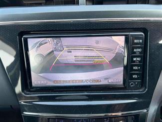 2017 Toyota Prius - Thumbnail