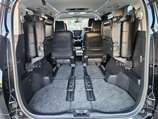 2016 Toyota Vellfire - Thumbnail