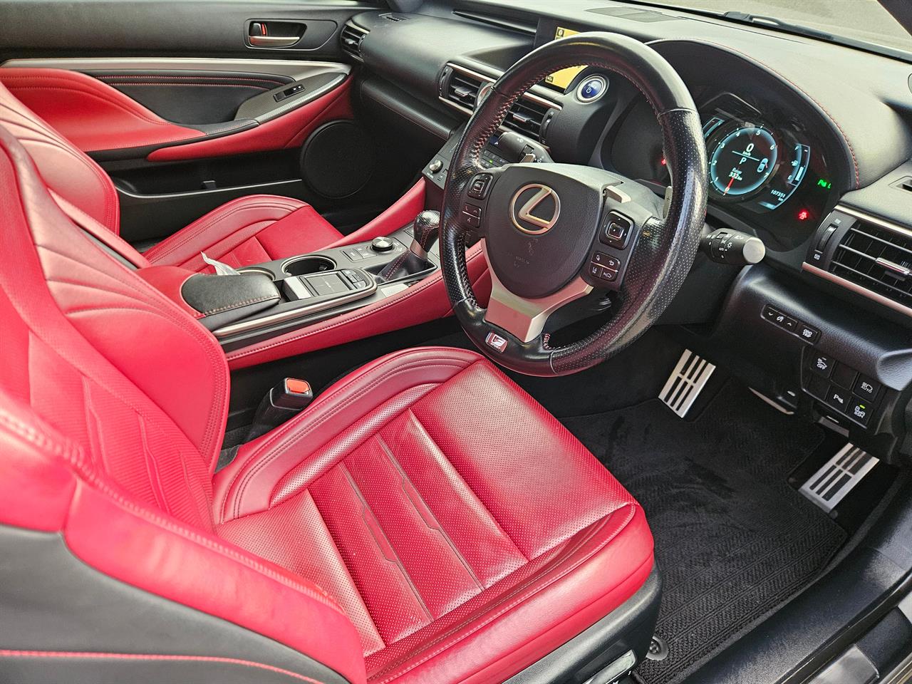 2017 Lexus RC300h
