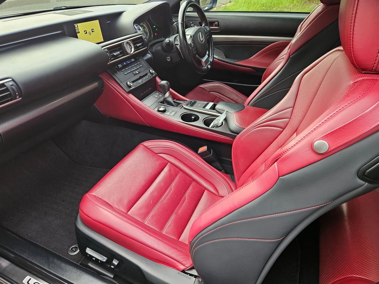 2017 Lexus RC300h