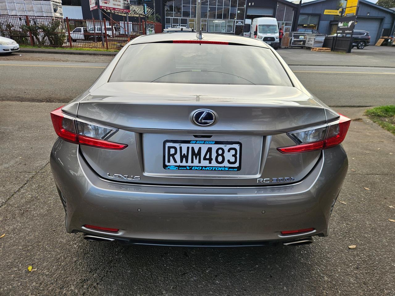 2017 Lexus RC300h
