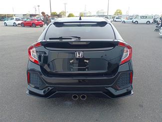 2019 Honda Civic - Thumbnail