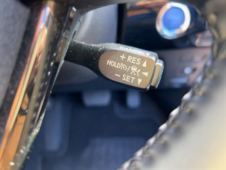 2022 Toyota Prius - Thumbnail