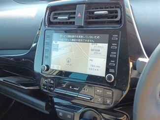 2022 Toyota Prius - Thumbnail