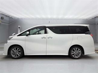 2016 Toyota Vellfire - Thumbnail