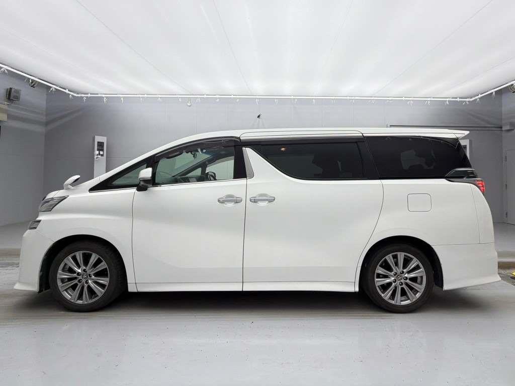 2016 Toyota Vellfire