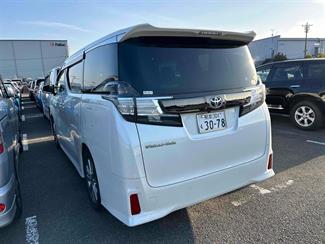 2016 Toyota Vellfire - Thumbnail