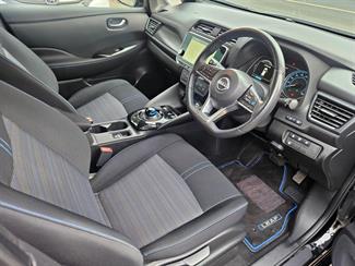 2021 Nissan Leaf - Thumbnail