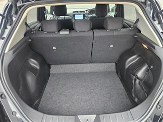 2021 Nissan Leaf - Thumbnail