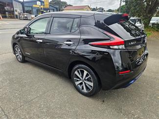 2021 Nissan Leaf - Thumbnail