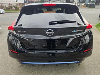 2021 Nissan Leaf - Thumbnail