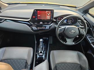 2021 Toyota C-HR - Thumbnail
