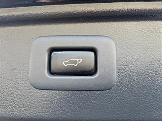 2014 Toyota Vellfire - Thumbnail