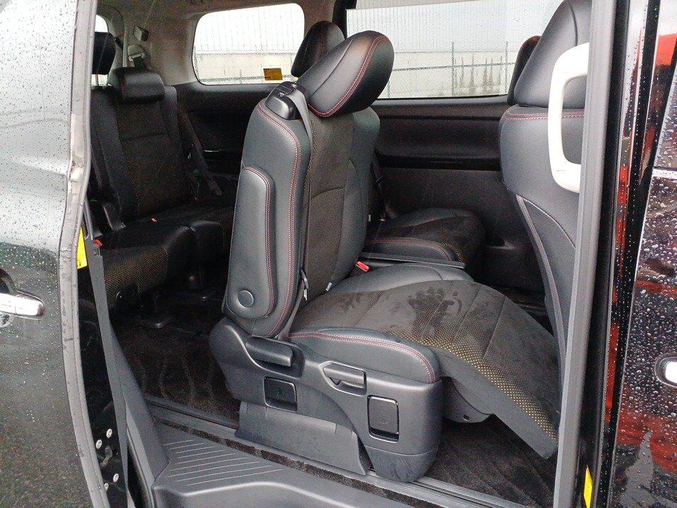 2014 Toyota Vellfire