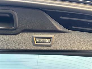 2017 BMW X5 - Thumbnail