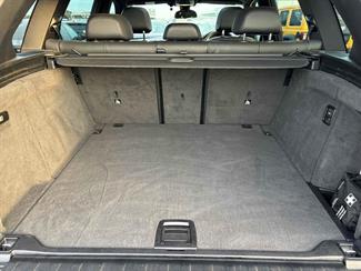 2017 BMW X5 - Thumbnail