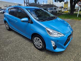 2016 Toyota Aqua - Thumbnail