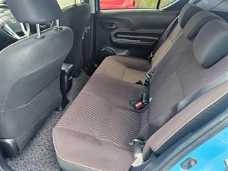 2016 Toyota Aqua - Thumbnail