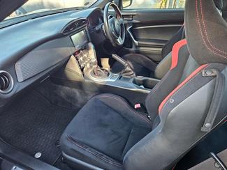 2015 Toyota 86 - Thumbnail