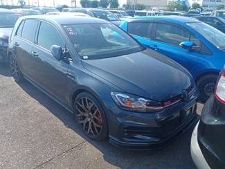 2019 Volkswagen Golf - Thumbnail