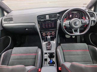 2019 Volkswagen Golf - Thumbnail