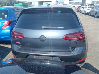 2019 Volkswagen Golf - Thumbnail