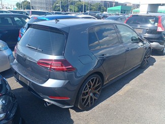 2019 Volkswagen Golf - Thumbnail
