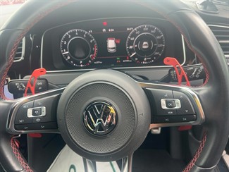 2019 Volkswagen Golf - Thumbnail