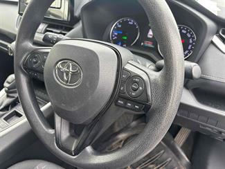 2020 Toyota RAV4 - Thumbnail