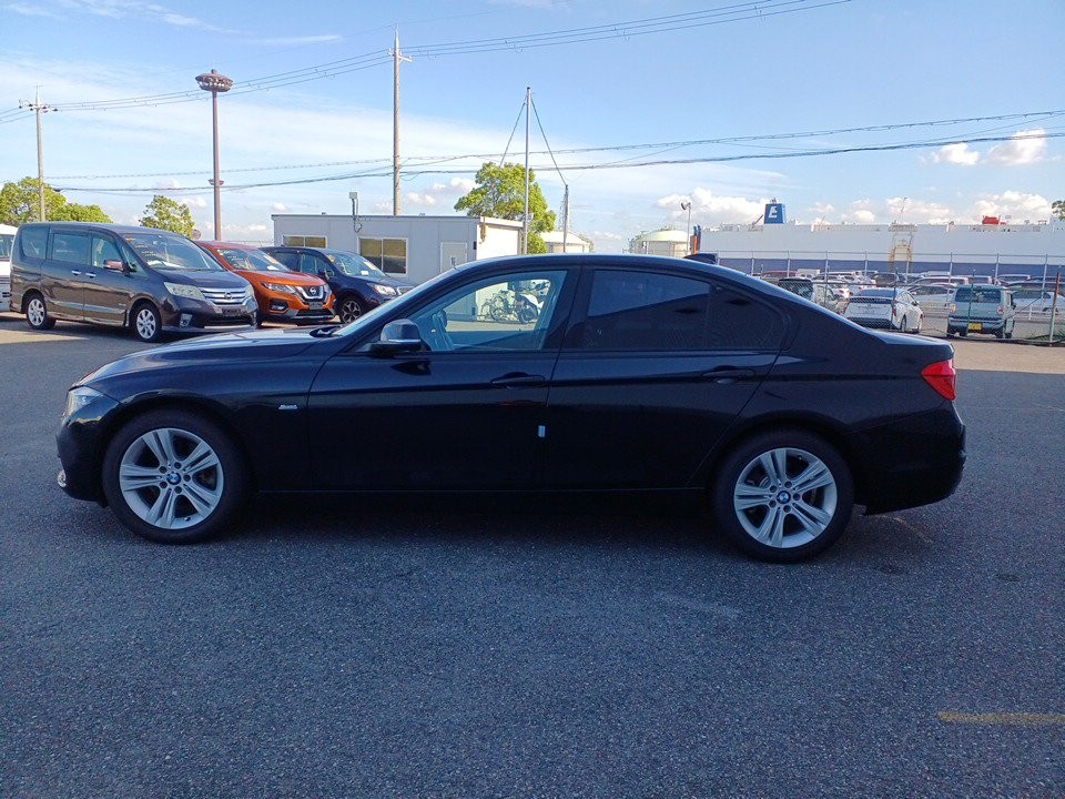 2018 BMW 320i