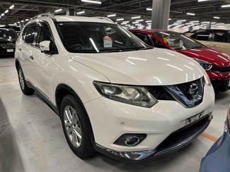 2015 Nissan X-trail - Thumbnail