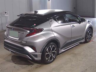 2018 Toyota C-HR - Thumbnail