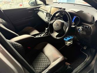 2018 Toyota C-HR - Thumbnail