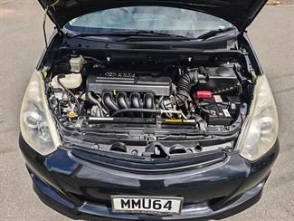 2007 Toyota Wish - Thumbnail