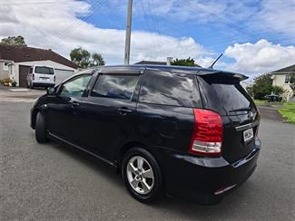 2007 Toyota Wish - Thumbnail