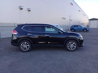 2017 Nissan X-trail - Thumbnail