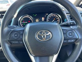 2020 Toyota Camry - Thumbnail