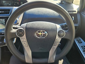 2019 Toyota Prius - Thumbnail