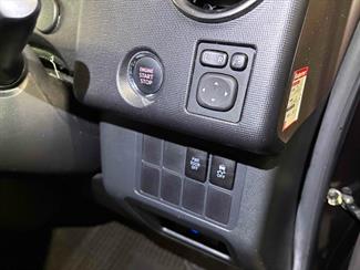 2015 Toyota Spade - Thumbnail