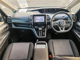 2019 Nissan Serena - Thumbnail