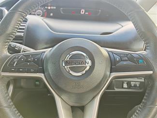 2019 Nissan Serena - Thumbnail