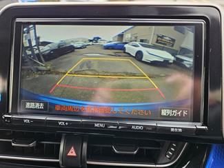 2017 Toyota C-HR - Thumbnail