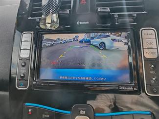 2016 Nissan Leaf - Thumbnail