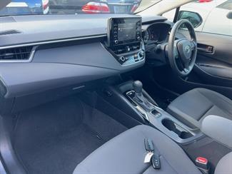 2020 Toyota Corolla - Thumbnail