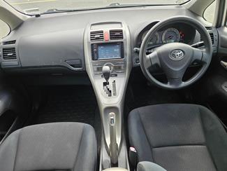 2007 Toyota Auris - Thumbnail