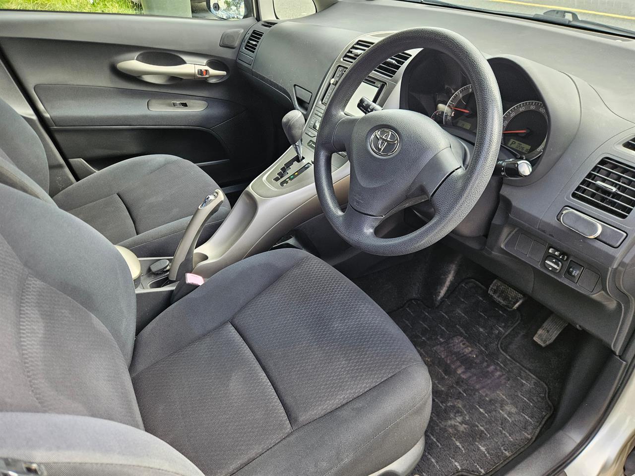 2007 Toyota Auris