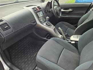 2007 Toyota Auris - Thumbnail