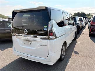 2021 Nissan Serena - Thumbnail