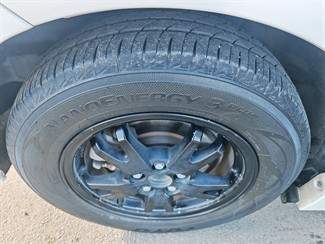 2010 Toyota Prius - Thumbnail