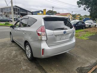 2019 Toyota Prius - Thumbnail